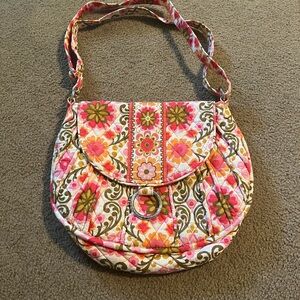 EUC Vintage Vera Bradley crossbody. Floral pattern.